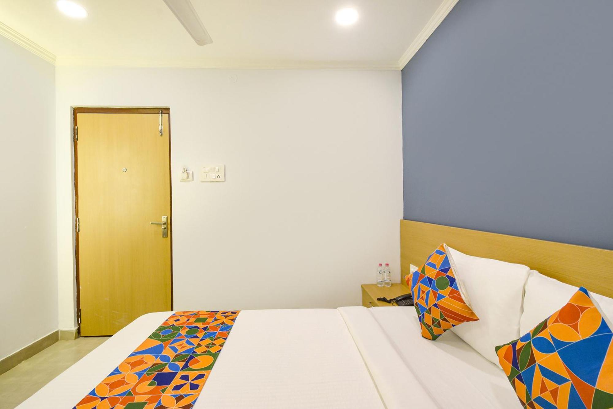 Fabhotel The Cinco Primera - Nr Kbr Park, Banjara Hills Хайдарабад Экстерьер фото