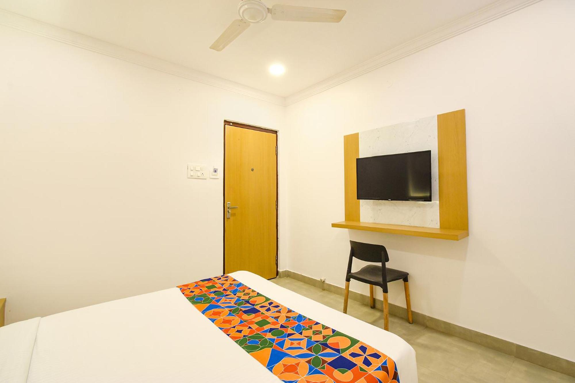 Fabhotel The Cinco Primera - Nr Kbr Park, Banjara Hills Хайдарабад Экстерьер фото
